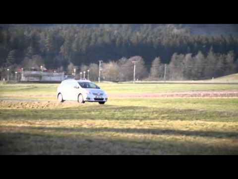 Tástáil ghearr: Toyota Verso 2.0 D-4D Luna