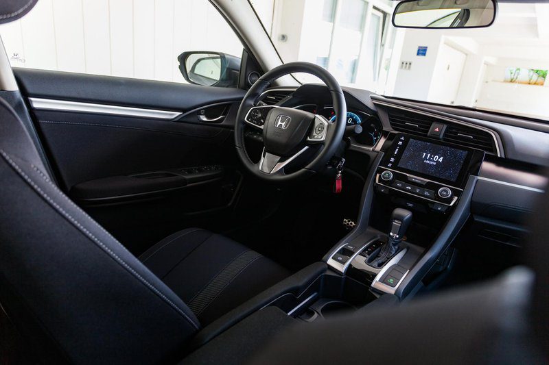 Краткий тест: Honda Civic Grand 1.5 VTEC Turbo CVT