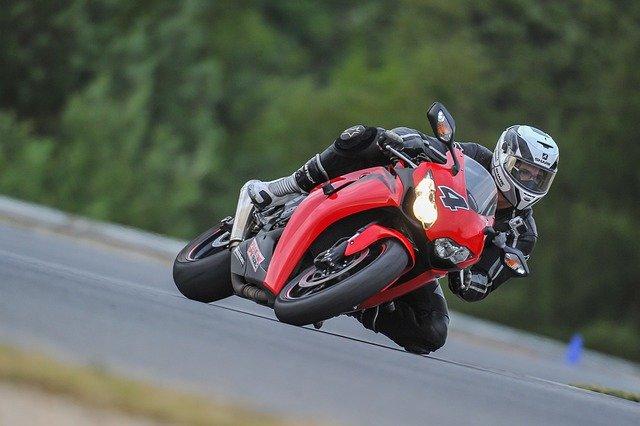 Лучшие полнолицевые мотоциклетные шлемы: сравнение 2020 года