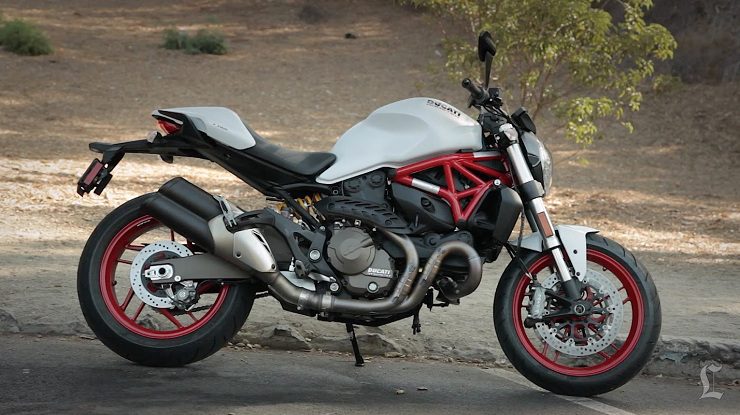 Moto -test: Ducati Monster 821