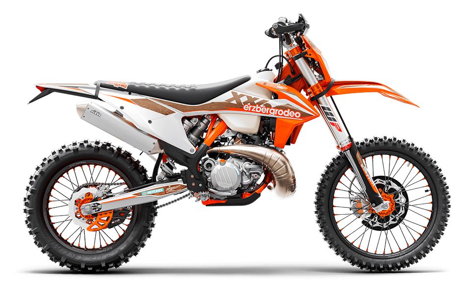 We drove: KTM EXC 250 and 300 TPI with fuel injection, which we tested at Erzberg.