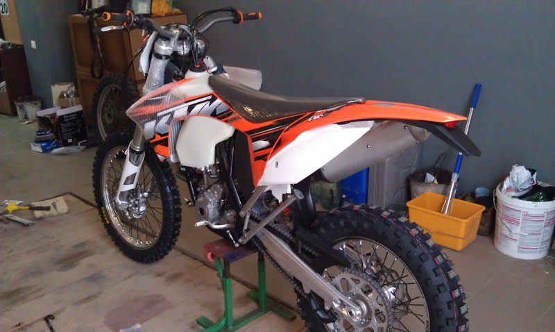 We Ride the 2012 KTM EXC: Lighter for Heavy