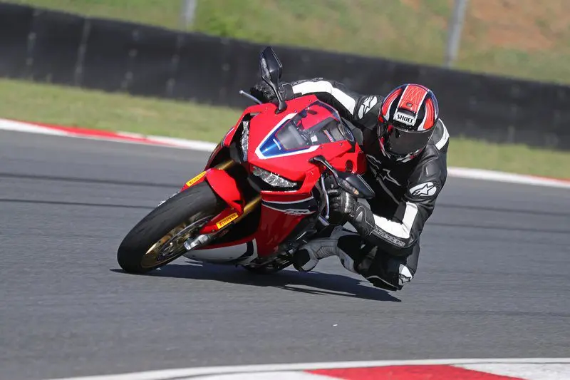 Пневматический тест: Pirelli Diablo Corsa II