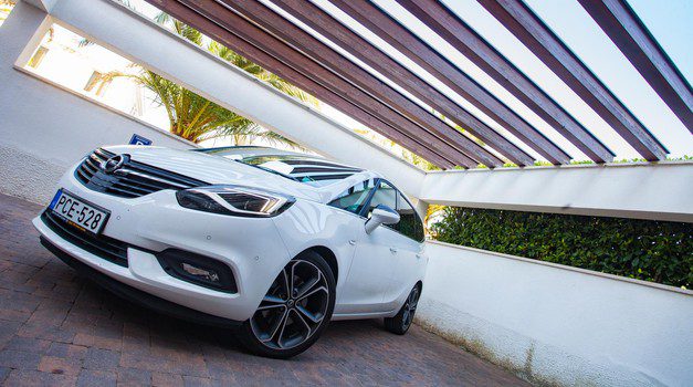 Расширенный тест: Opel Zafira 2.0 CDTI Ecotec Start / Stop Innovation - экономично, но брошено на милость