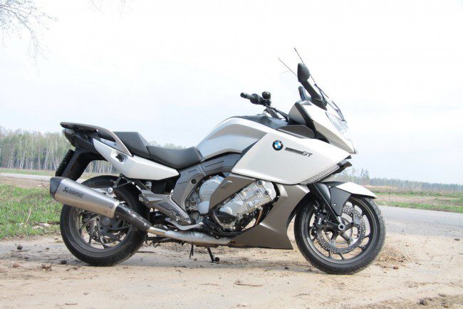 測試：BMW K 1600 GT（2017）——當之無愧的運動旅行摩托車之王