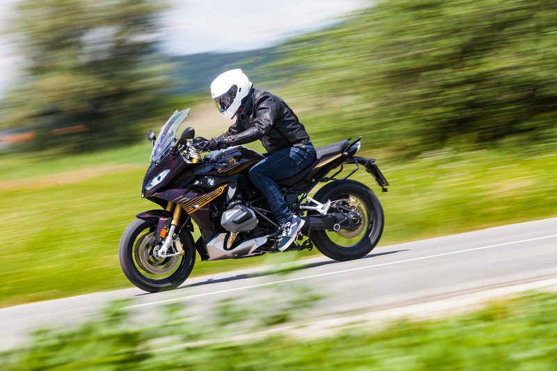 Tes: BMW R 1250 RS (2020) // Persilangan antara atlet dan sepeda motor untuk kesenangan