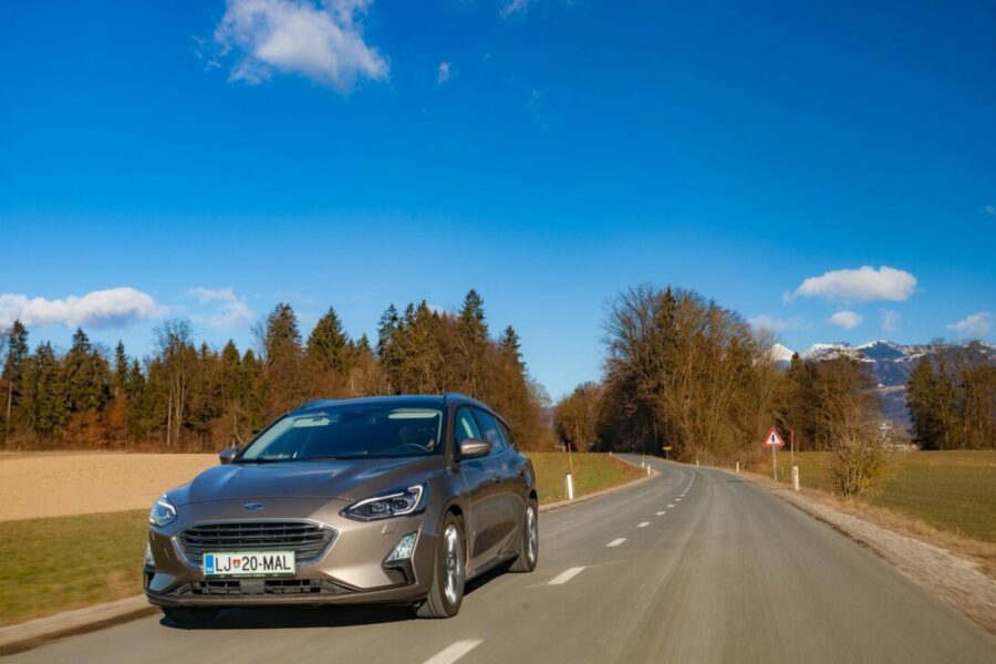 Test: Ford Focus 1.5 EcoBoost Karavan // Slovenski avto leta