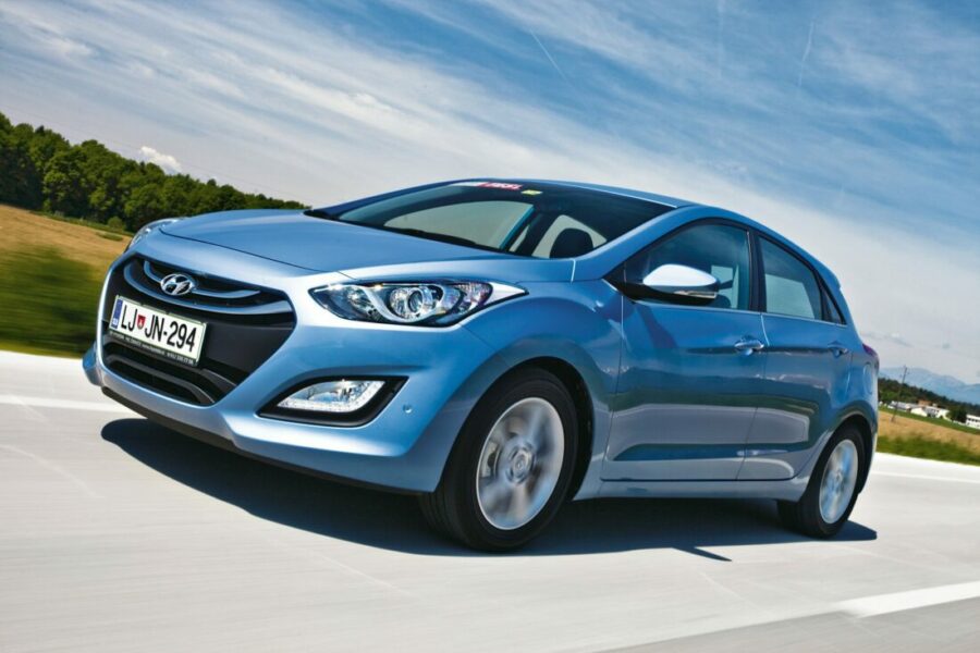 :Ест: Hyundai i30 1.6 CVVT Premium