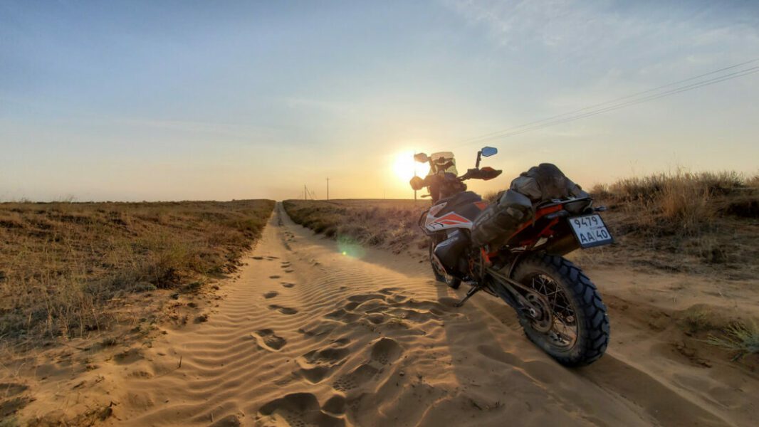 Test: KTM 790 Adventure (2020) // The Right Choice for Desert Adventure