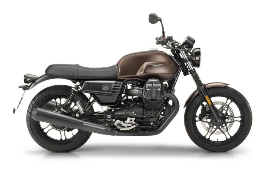 Isivivinyo: Moto Guzzi V7 III Stone Night Pack 750 (2020) // Isithonjana seRetro esikhumbuza okwamanje