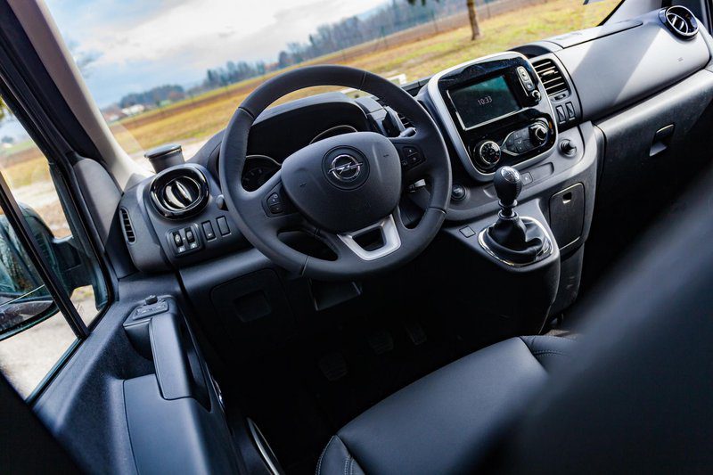 Тест решеток: Opel Vivaro Tourer L2H1 1,6 TwinTurbo CDTI
