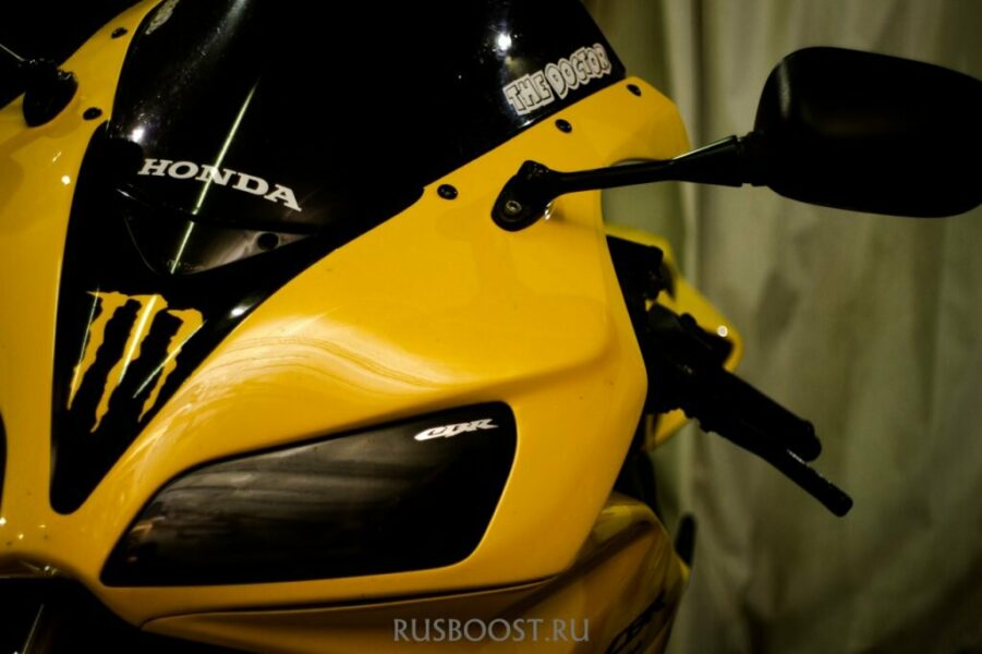 The toxic Honda CBR 1000 RR is already in our hands