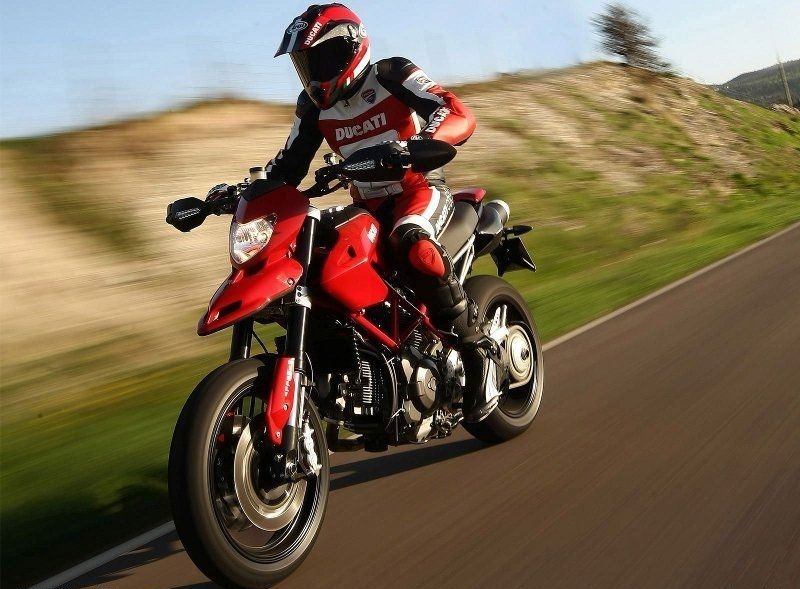 Hypermotard Ducati 1100 EVO