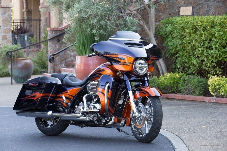 Harley-Davidson CVO Mugwagwa Glide FLHXSE
