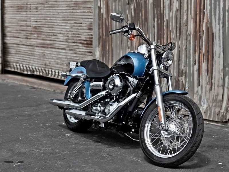 Harley-Davidson Dyna Super Glide kohandatud FXDC