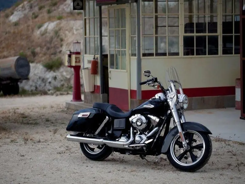 Это изображение имеет пустой атрибут alt; его имя файла - harley-davidson-dyna-switchback-fld1.jpg