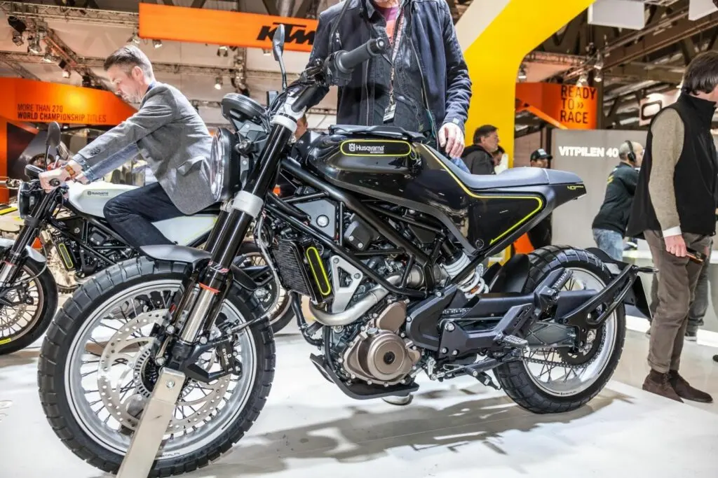 Это изображение имеет пустой атрибут alt; его имя файла - husqvarna-svartpilen-401-1024x683.jpg
