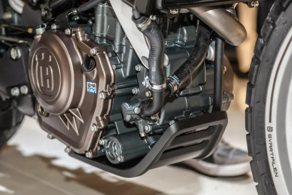 Это изображение имеет пустой атрибут alt; его имя файла - husqvarna-svartpilen-4018-1024x683.jpg