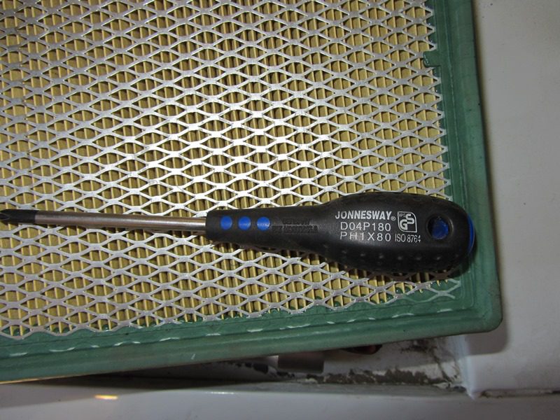 отвертка для замены воздушного фильтра на ВАЗ 2105-2107 инжектор