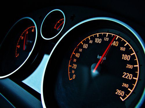 Ограничитель скорости: работа, использование и отключение