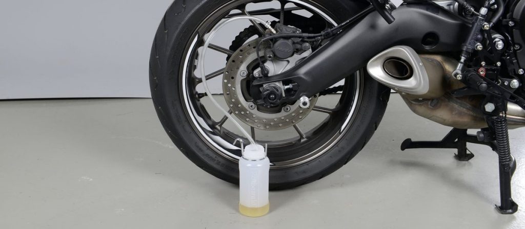 Прокачка тормозов и замена тормозной жидкости - Moto-Station
