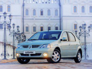 Renault_Logan_Sedan_2004
