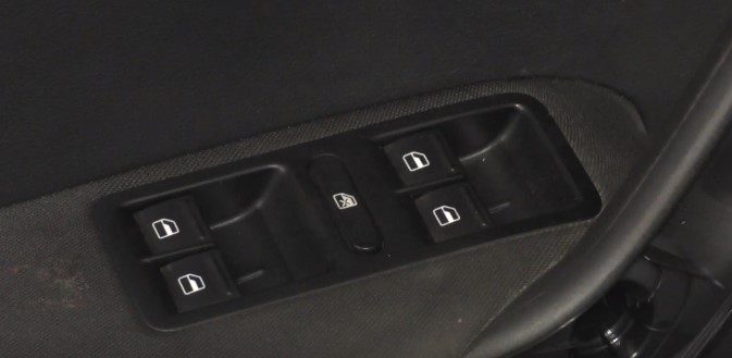 Li şûna yekîneya kontrola ESP VW Polo Sedan