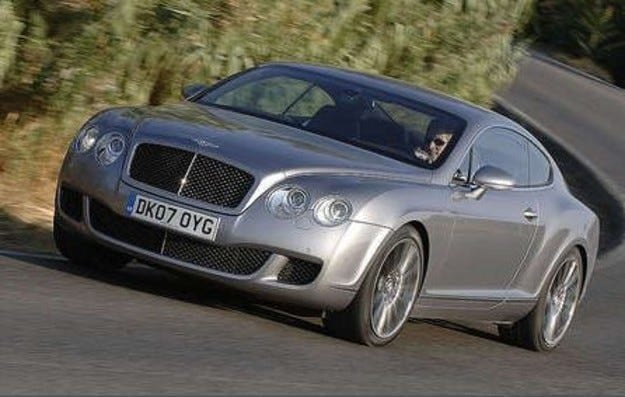 Teste a velocidade do Bentley Continental GT: continue dirigindo