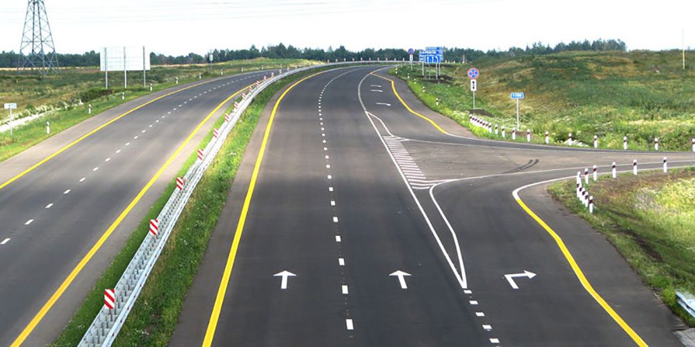 Trygg kjøring på motorveier – hvilke regler bør man huske?
