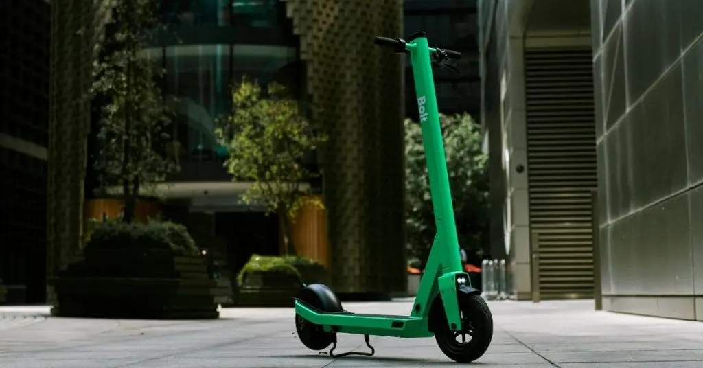 Bolt AppScooter: an electric scooter with the ability to connect to the ...