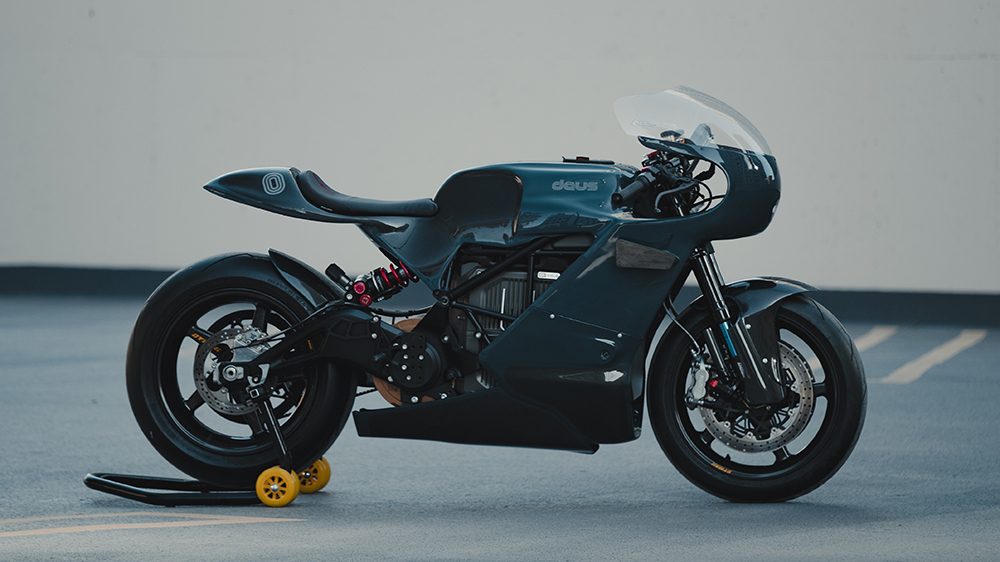 Deus Ex Zero SR / S: неверојатниот електричен мотоцикл Deus ex Machina