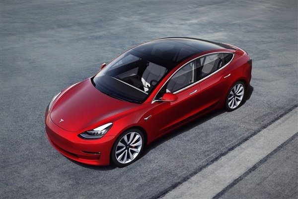Până la ce nivel ar trebui să încărcați un Tesla Model 3 acasă? Elon Musk: Mai puțin de 80 la sută nu are sens