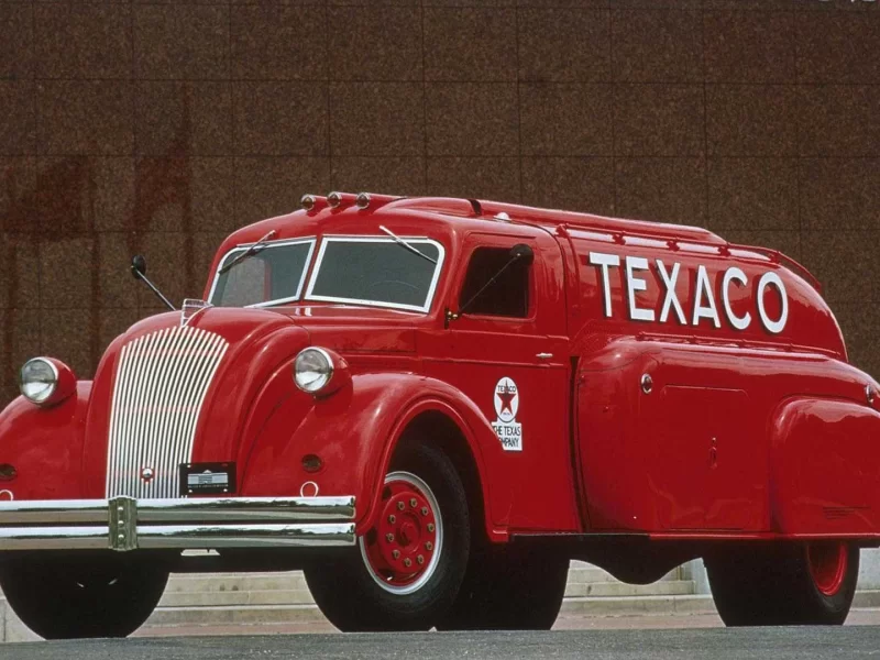 Dodge Airflow Tank, l'ultimo Art Deco kamion