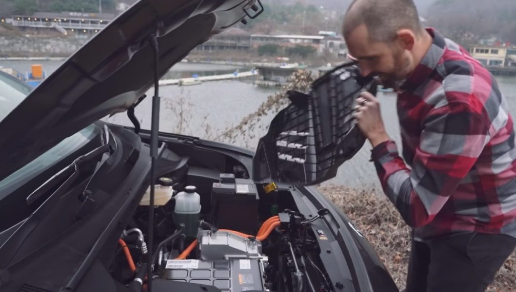 Электрический Kia e-Niro: полностью заряженный опыт [YouTube]