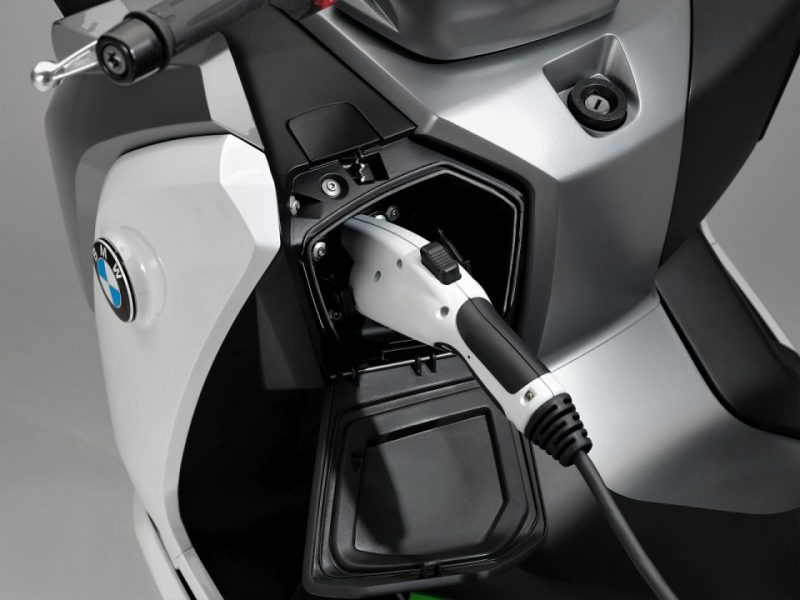 Электросамокаты BMW C evolution &#8211; ЦЕНА от 60 злотые &#8211; уже официально в Польше