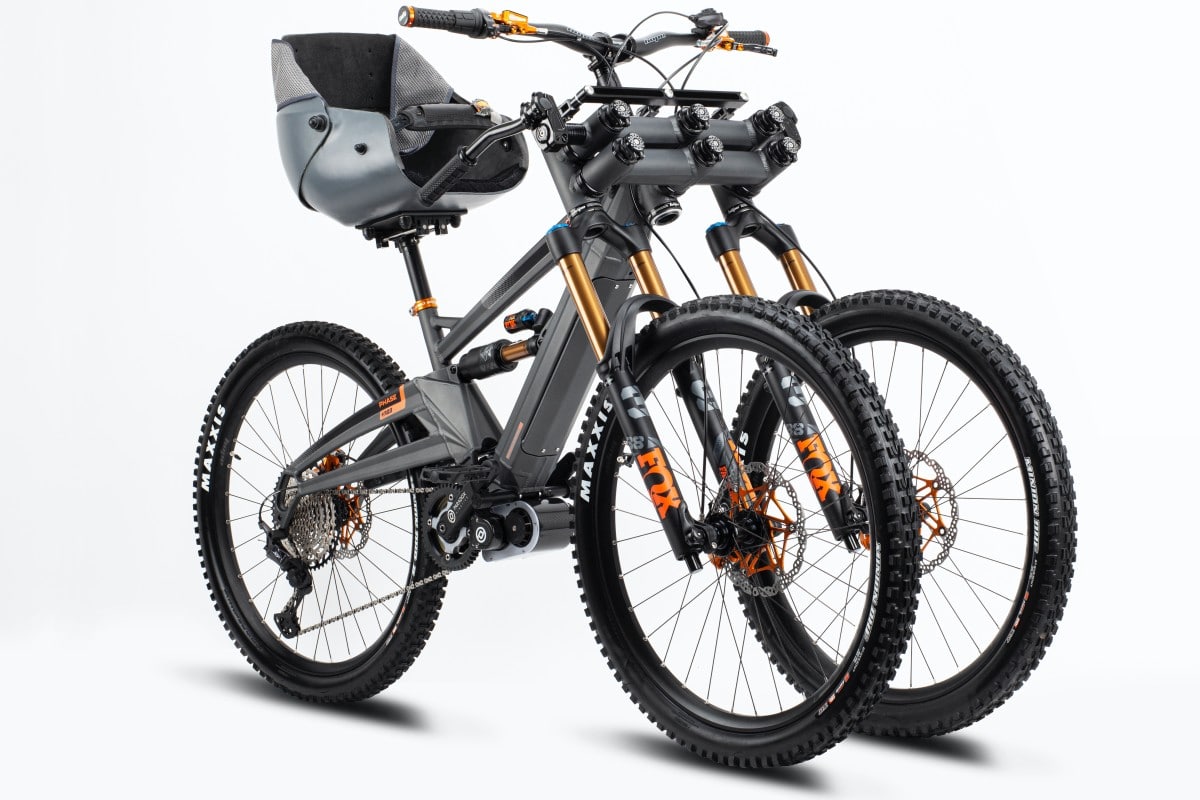 Это двойное колесо делает езду на горном электрическом велосипеде доступной для всех.
