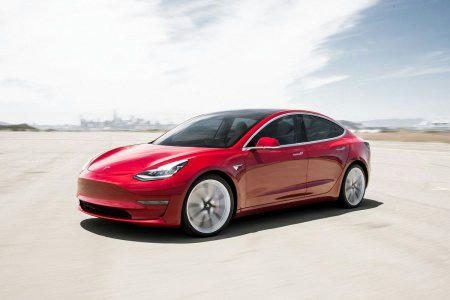 Tesla Model 3 roj teeb warranty: 160/192 txhiab kilometers lossis 8 xyoo