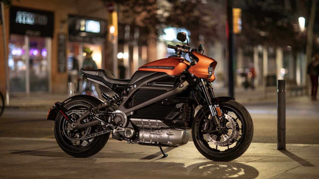 Электрический мотоцикл: он проезжает 1723 км за 24 часа на Harley-Davidson Livewire
