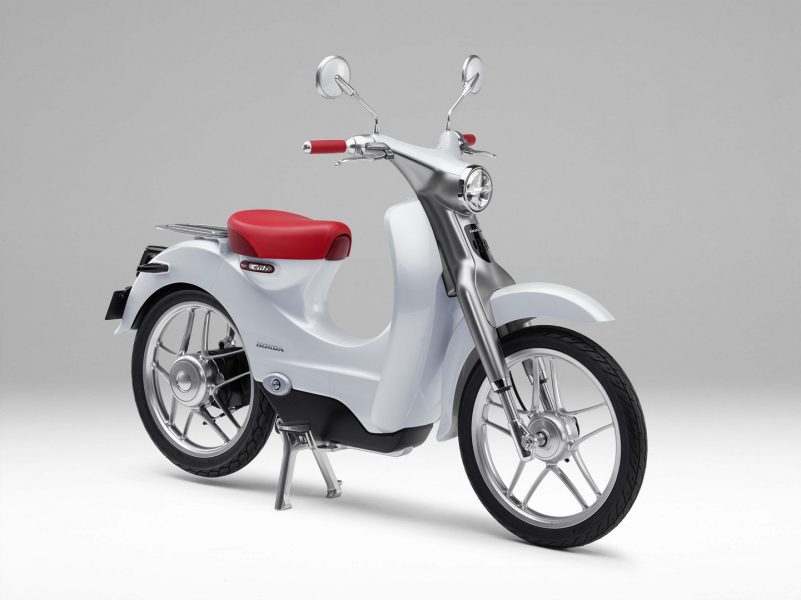 A Honda EV-Cub a Super Cub elektromos újjászületése Tokióban