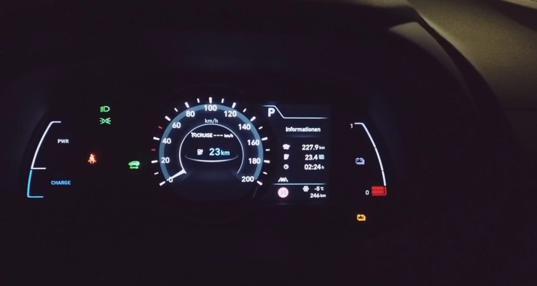 Hyundai Kona Electric против Kia e-Niro &#8211; реальный запас хода и энергопотребление на трассе [видео]