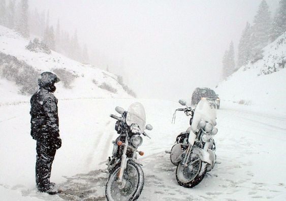 Како да го подготвите вашиот мотоцикл за зимско возење