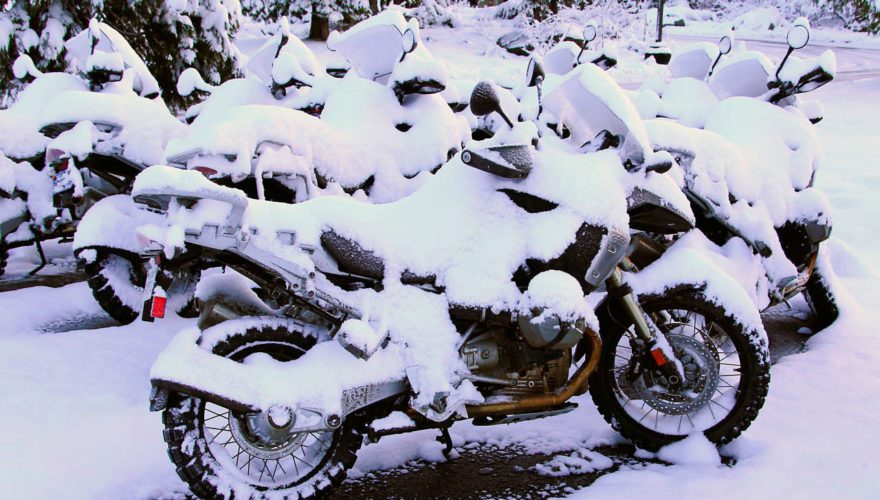 Jak dostat motorku ze zimy: 5 tipů měsíce!