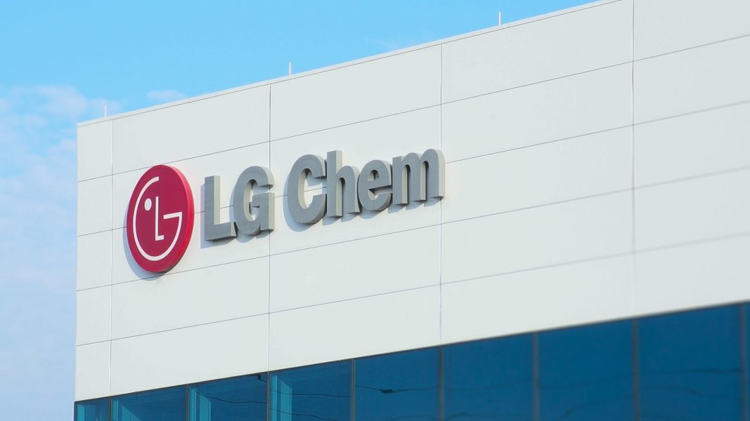 LG Chem обвиняет SK Innovation в краже секретов компании