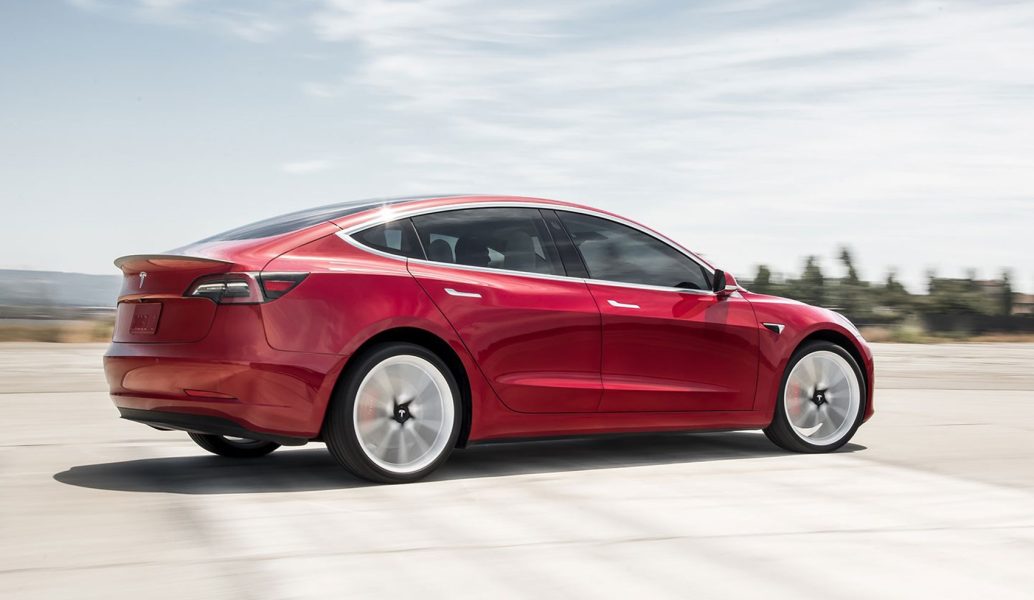 Лучшие электромобили для дальних путешествий? 1 / Tesla Model S LR, 2 / Model Y, 3 / Model 3 [C&#038;D]