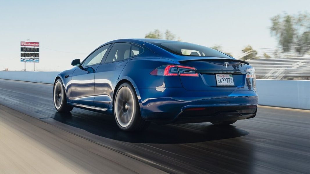MotorTrend: Tesla Model S Plaid &#8211; лучший Tesla на свете. Разгон за 1,98 секунды, аккумулятор 100 кВтч
