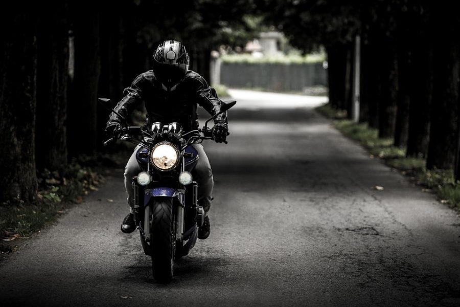 Оптимизируйте видимость на мотоцикле с помощью дополнительных фар ›Street Moto Piece