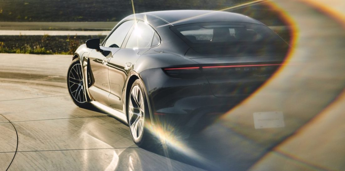 Porsche предлагает покупателям Taycan еще одно обновление. Включая возможность снижения мощности зарядки до 200 кВт.