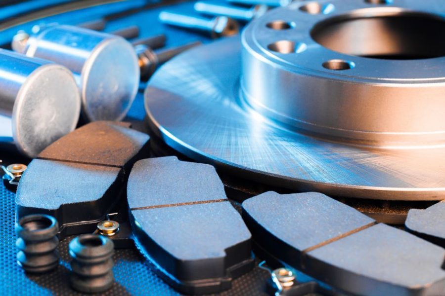 Проблемы после замены тормозных дисков и колодок – как с ними бороться?