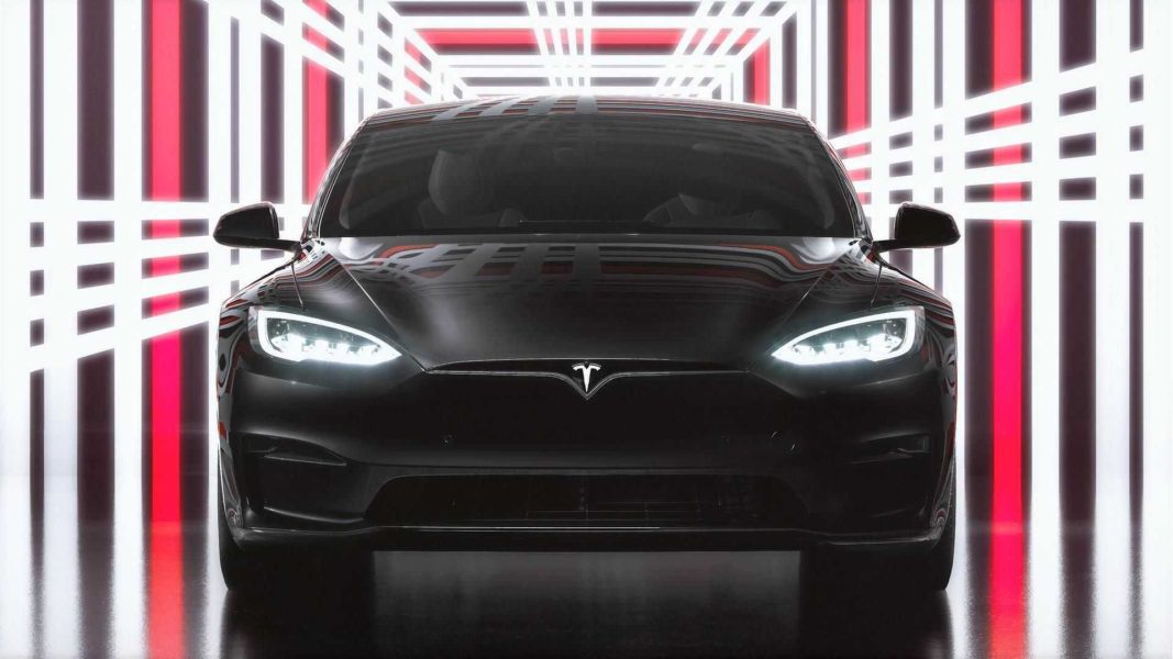 Perisian Tesla 2020.32.3 dengan penutupan tetingkap automatik, penentukuran kamera, … [senarai]