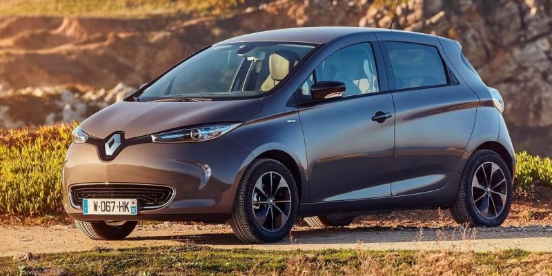 Renault Zoe ZE 50 – fordeler og ulemper med den nye versjonen av elektriske deler [video]